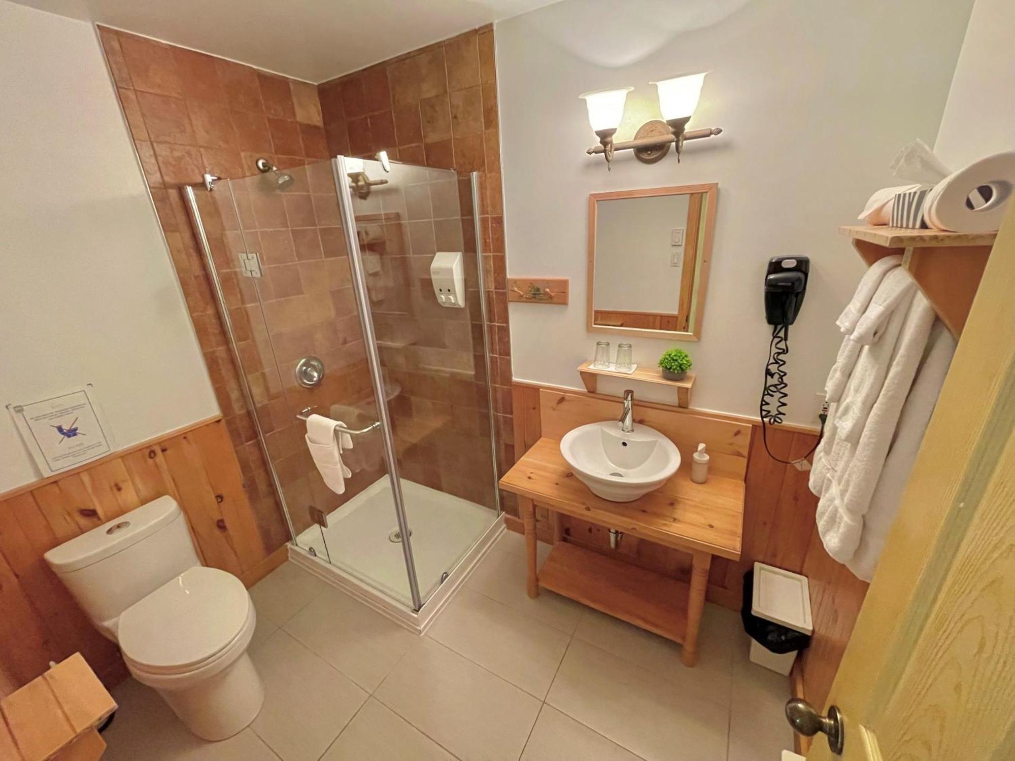 Auberge Spa & Beaux Reves Sainte-Adele Luaran gambar